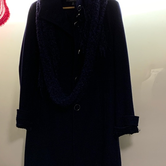 COPY - Kenneth Cole Marine blue wool coat. Super warm and practically brand new! - Picture 4 of 5